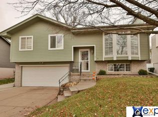 8941 N 81st Ave, Omaha, NE 68122