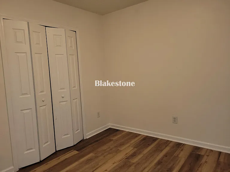 111 Lake Valley Ln — Photo 29