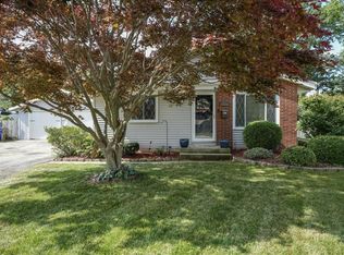 8322 15th Ave, Kenosha, WI 53143