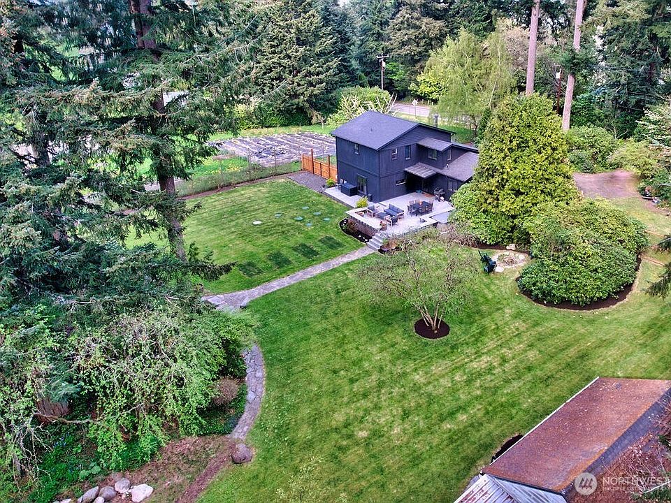 1st image of 11907 103rd Avenue SW