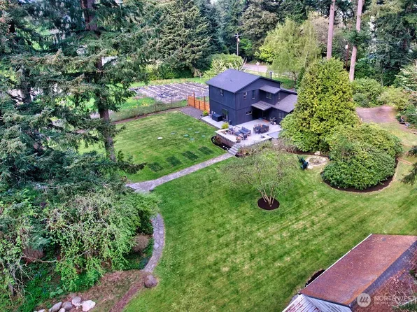 11907 103rd Avenue SW, Vashon, WA 98070