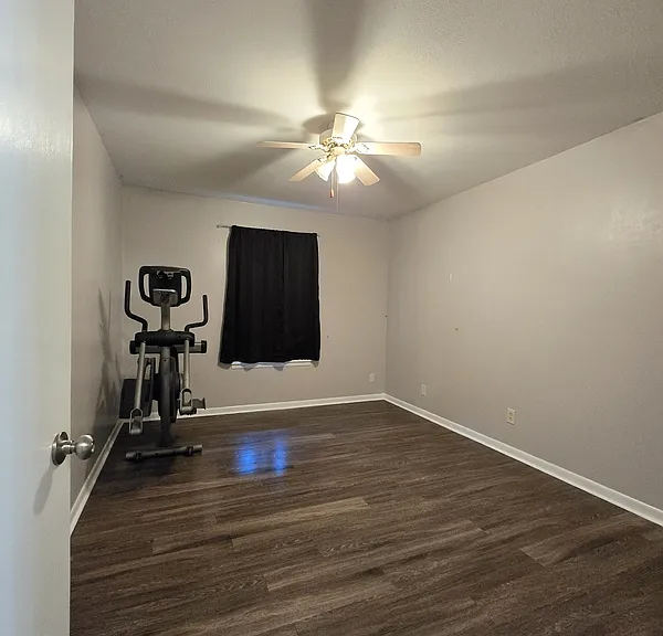 1514 State Highway 155 N — Photo 27