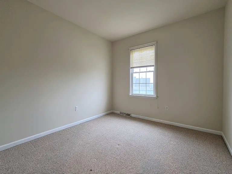 214 Sagamore Hl — Photo 18