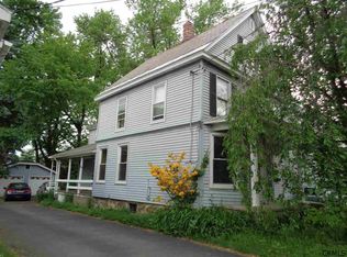 1143 Regent St, Niskayuna, NY 12309