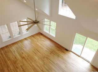 51 Lincoln Rd, Medford, NY 11763