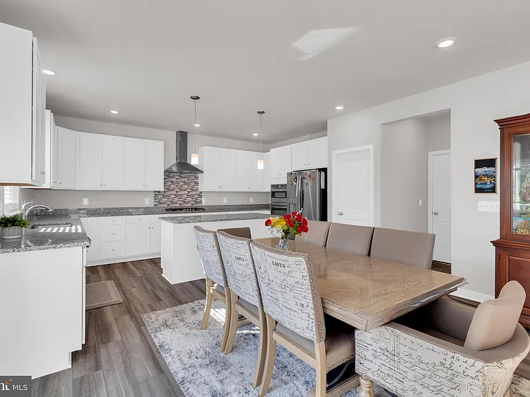 131 Thornton Way — Photo 13