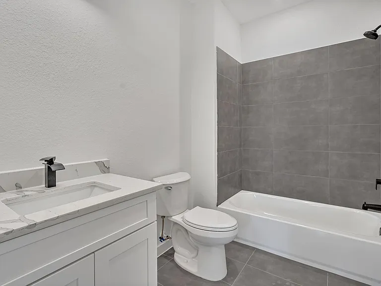 3620 Sauer St #B — Photo 28