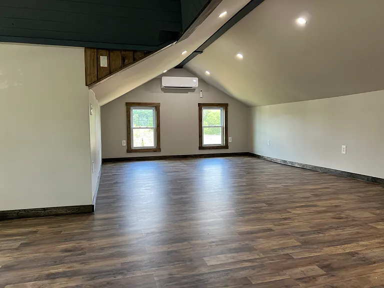 196 Old Town Rd — Photo 15