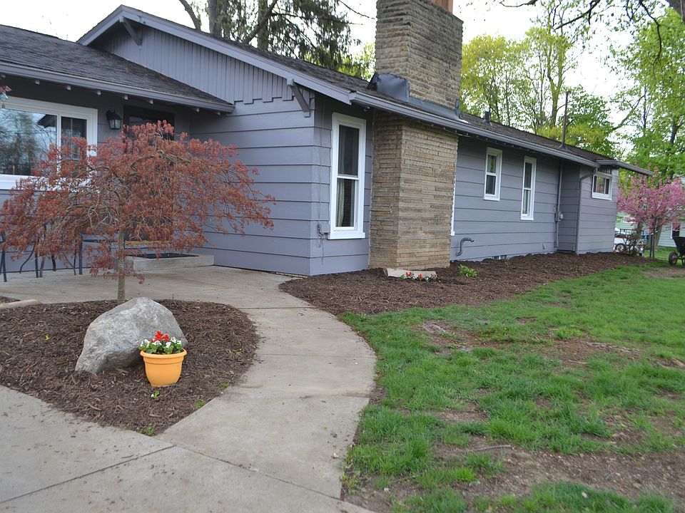 2nd image of 1627 S Cleveland Massillon Rd