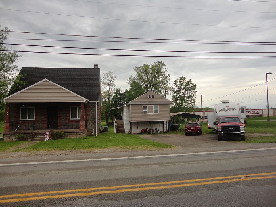 3 Bedroom 1 and 1/2 bath. 