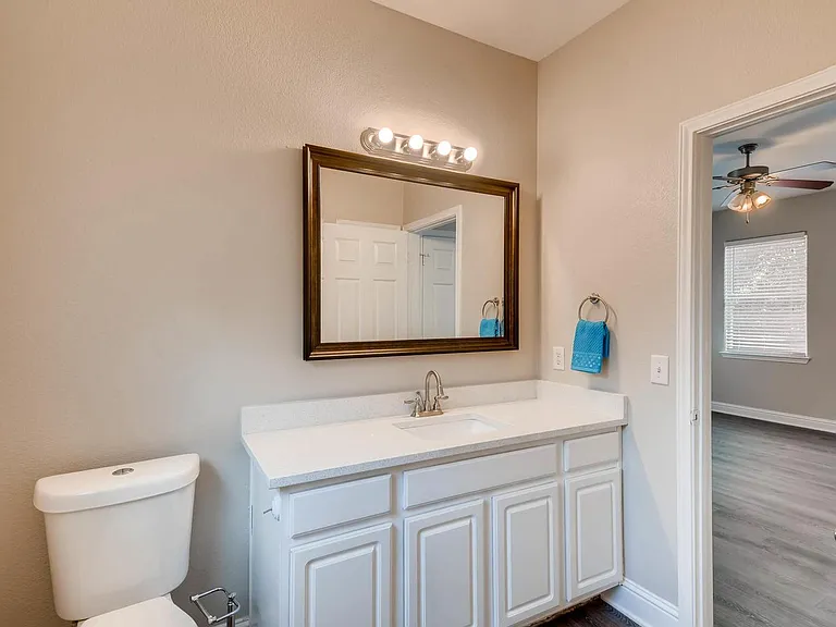 1116 Estes Ave #A — Photo 15