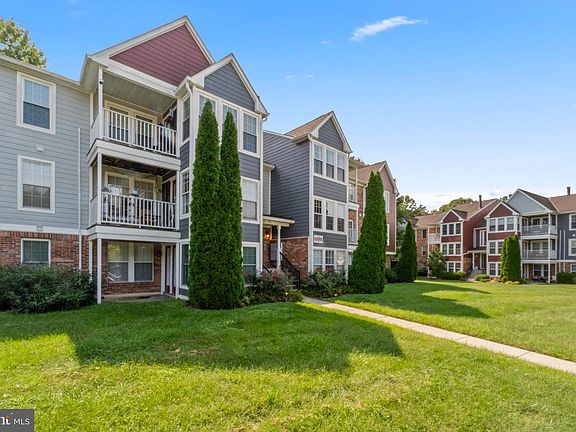 3rd image of 653 Deering Rd #3C