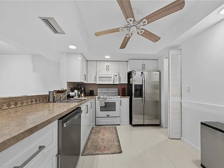 823 Meadowland Dr #D — Photo 5
