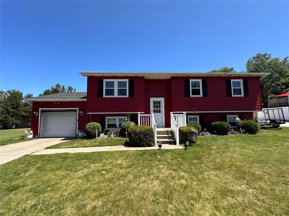 3903 Roxanna Dr, Erie, PA 16510