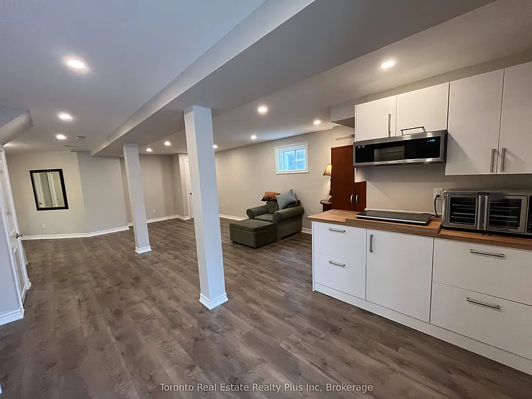 21 Nicholson Dr — Photo 5
