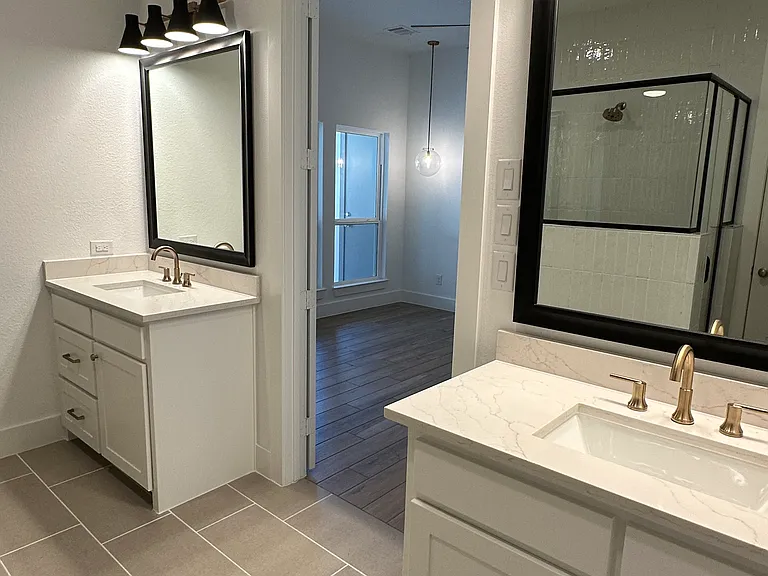 2137 Eastus Ln — Photo 17
