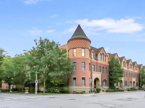 170 N Marion St #14, Oak Park, IL 60302