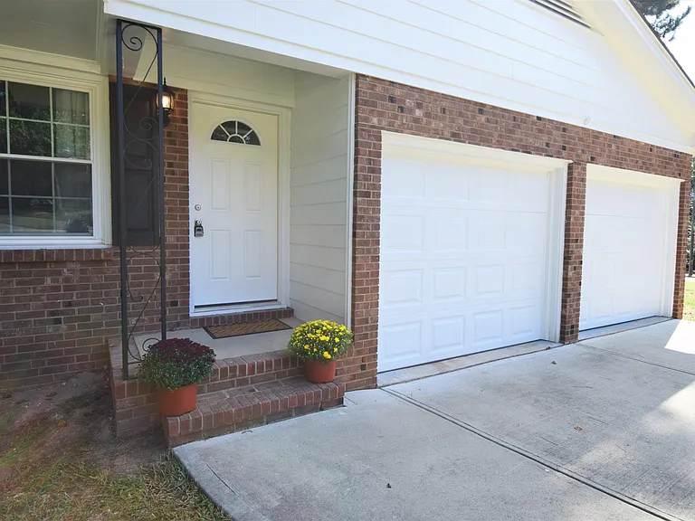 2316 Sierra Dr — Photo 5
