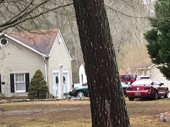 3rd image of 444 Homestead Rd