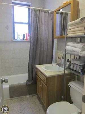 Rented by Realty 2000 Corp | media 25