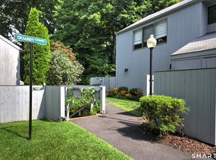 5 Quarry Cor #5, Ridgefield, CT 06877