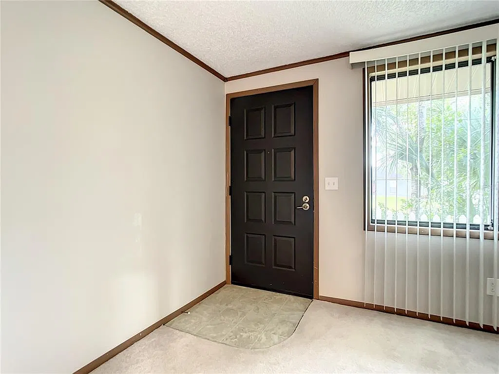 3 bed, 2.0 bath, 1440 sqft, $2,425 — Photo 3