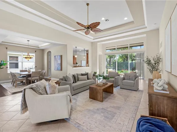 19700 Maddelena CIR, ESTERO, FL 33967