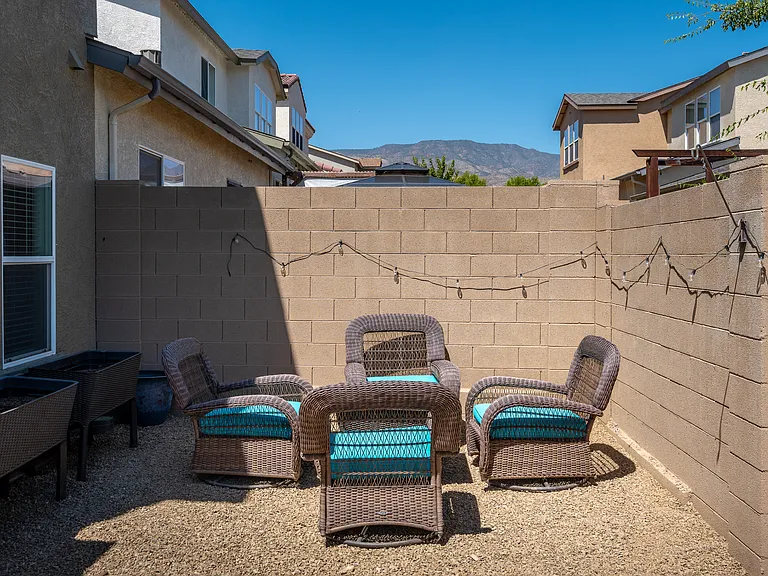 652 Brindle Dr — Photo 38