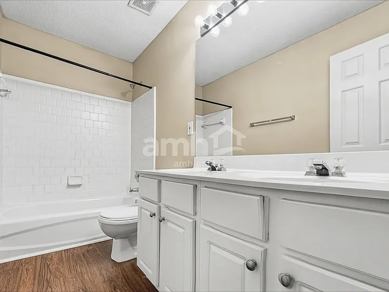 4615 Ridgefair Dr — Photo 15