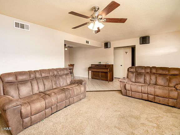 5th image of 4055 Highlander Ave