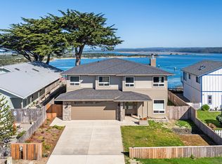 360 2nd St, Bandon, OR 97411