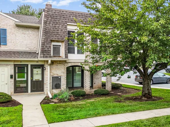 20 Valleybrook Dr, Lancaster, PA 17601