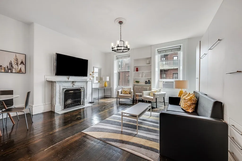 Studio, 1.0 bath, 481 sqft, $3,250 — Photo 1