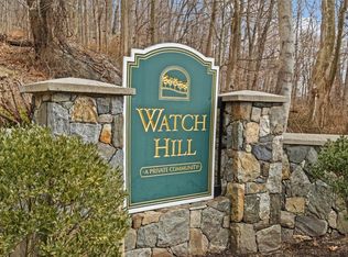 2206 Watch Hill Dr, North Tarrytown, NY 10591