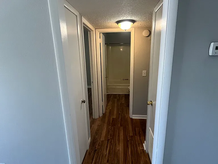 908 Trailwood Cir — Photo 6