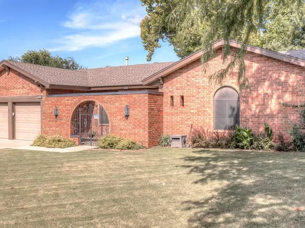 10216 Eastlake Dr, Oklahoma City, OK 73162