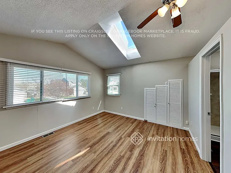 4861 S Dunkirk Way — Photo 9