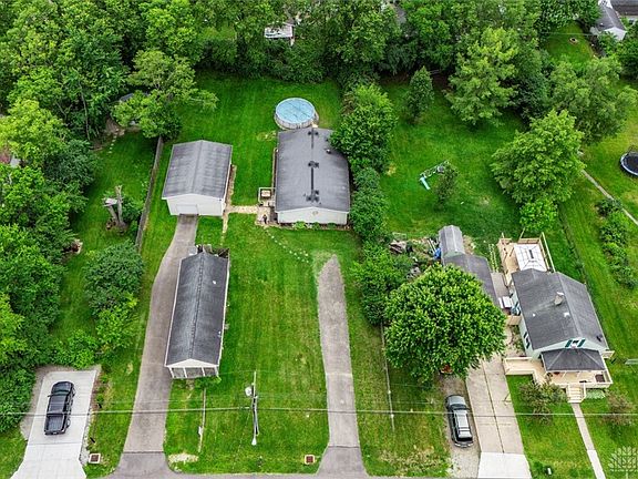 3rd image of 916 Louis St