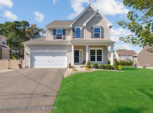 160 Nautilus Dr, Barnegat, NJ 08005