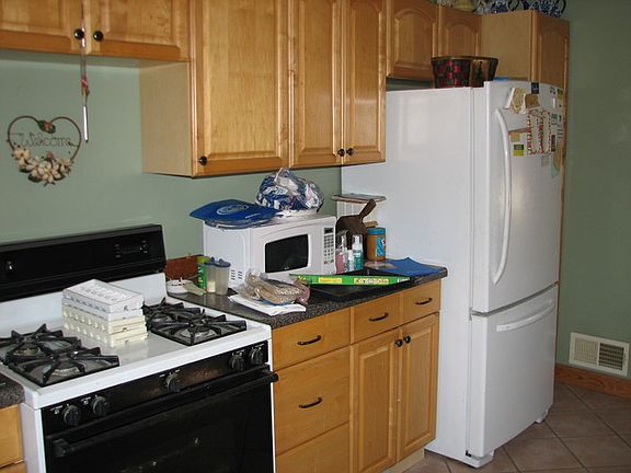 5th image of 1314 W Kenmore Ave