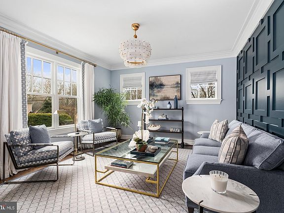 3rd image of 1610 Brookside Rd