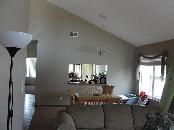 5th image of 10656 Marbury Ave