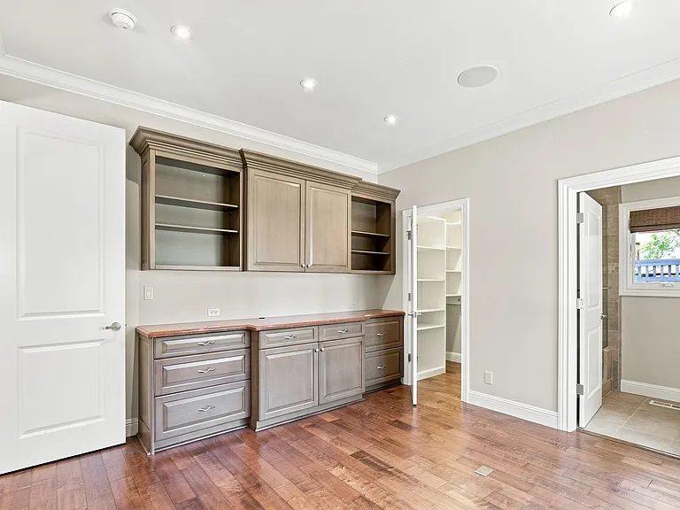16771 Frank Ave — Photo 11