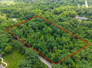 40W789 Whitney Rd #17, Saint Charles, IL 60175