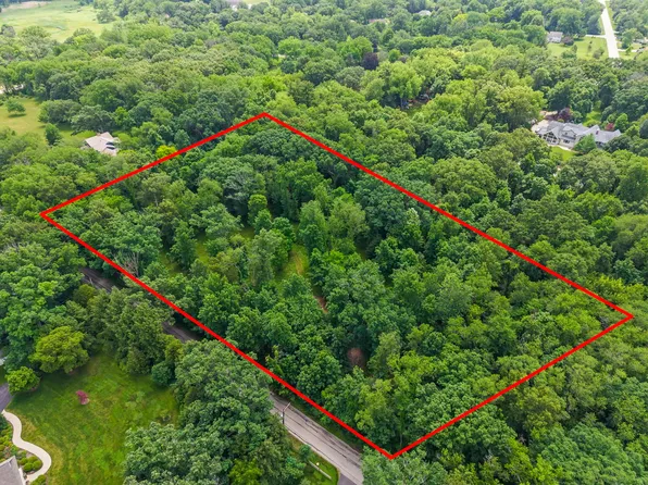 40W789 Whitney Rd #17, Saint Charles, IL 60175