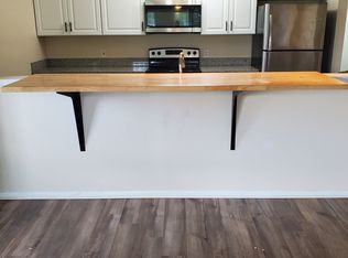 524 Jefferson Rd, Newark, OH 43055