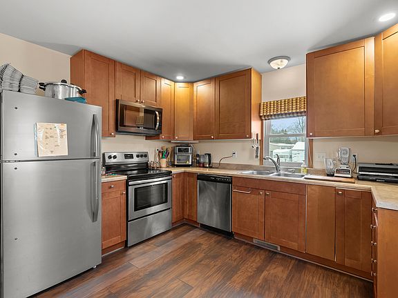 2nd image of 2510 Willow Blvd