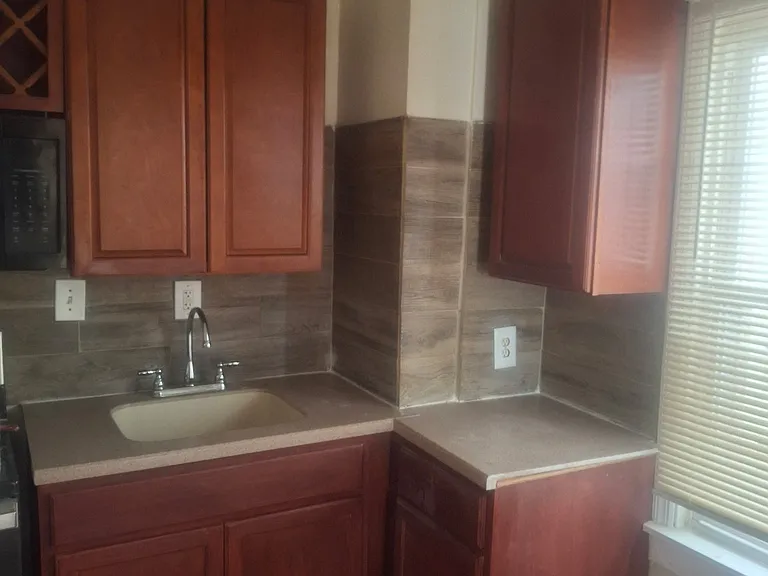 1433 W Fisher Ave #2 — Photo 2