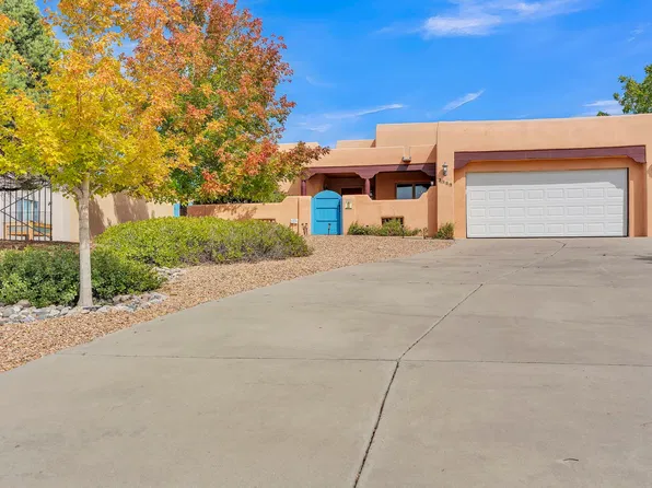 3009 Pueblo Grande, Santa Fe, NM 87507