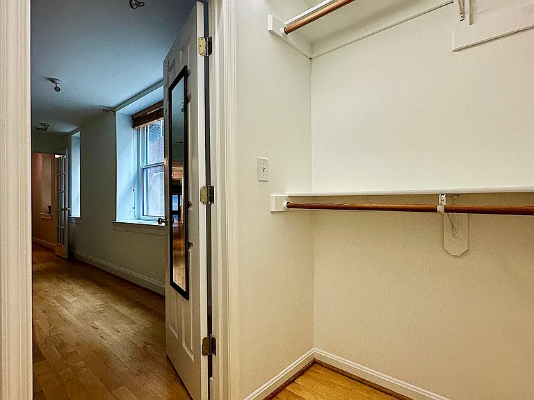 1220 N St NW #1 — Photo 31